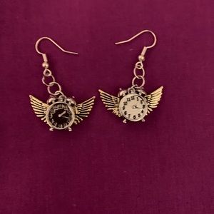 Time flys earrings